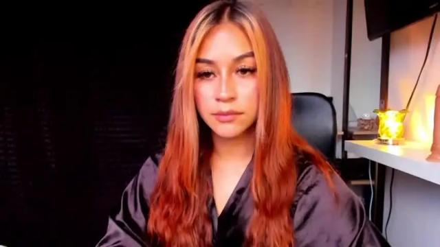 Image 2 of aliss_es Stream on Chaturbate on 14 months ago