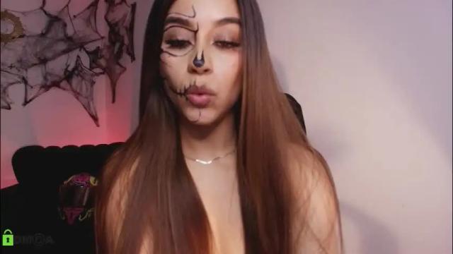 Image 12 of aliss_es Stream on Chaturbate on 2 months ago