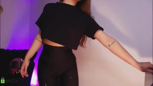 Image 12 of aliss_es Stream on Chaturbate on 2 months ago