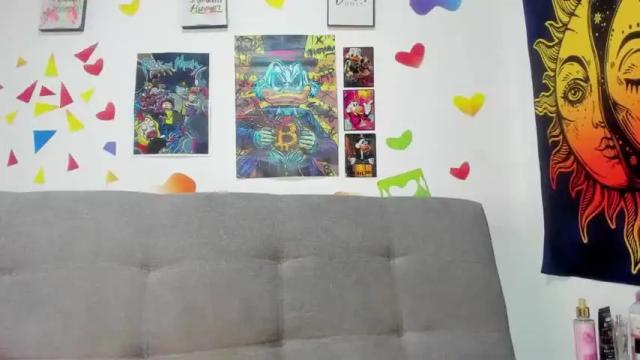 Image 10 of alissa_grey2 Stream on Chaturbate on 14 months ago