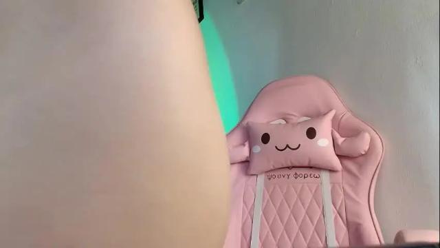 Image 2 of alissa_grey2 Stream on Chaturbate on 3 months ago