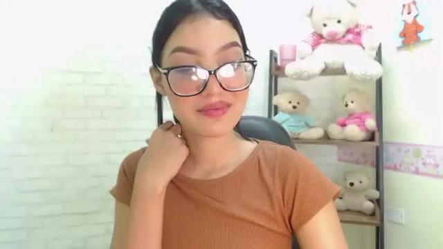 Image 8 of alissbreuker Stream on Chaturbate on 18 months ago