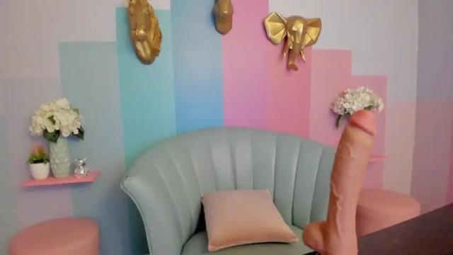Image 2 of alissha_gray Stream on Chaturbate on 19 months ago