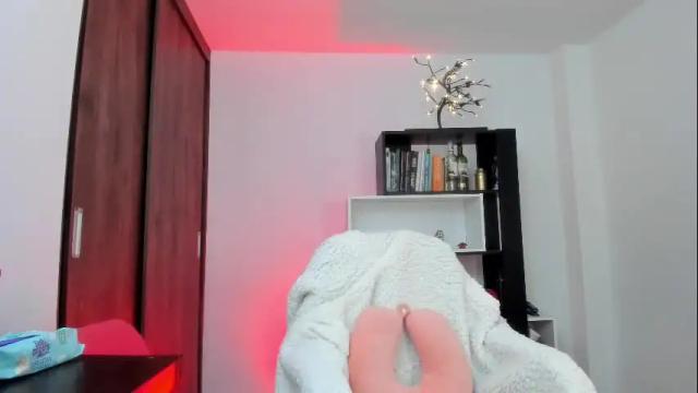 Image 6 of alissia_viera Stream on Chaturbate on 3 months ago