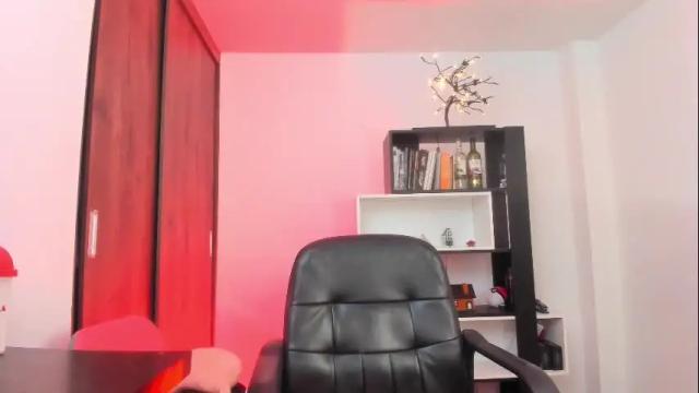 Image 7 of alissia_viera Stream on Chaturbate on 3 months ago