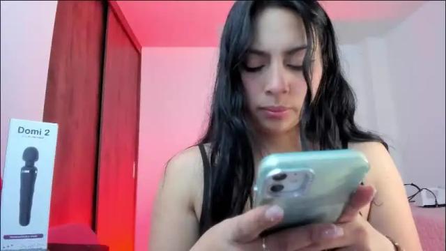 Image 4 of alissia_viera Stream on Chaturbate on 2 months ago