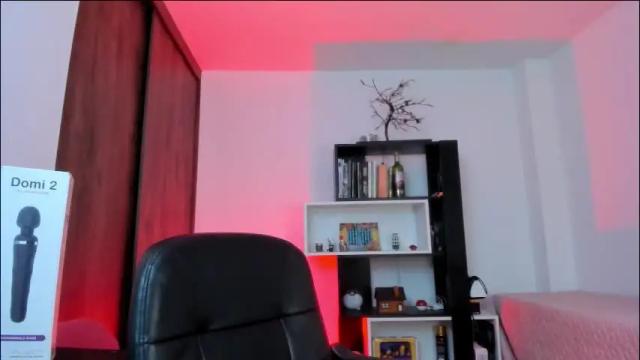 Image 12 of alissia_viera Stream on Chaturbate on 1 month ago