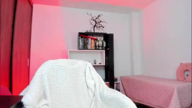 Image 11 of alissia_viera Stream on Chaturbate on 1 month ago