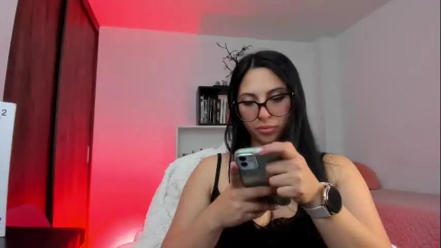 Image 6 of alissia_viera Stream on Chaturbate on 1 month ago