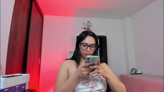 Image 4 of alissia_viera Stream on Chaturbate on 29 days ago