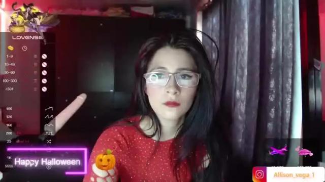 Image 12 of alisson_decker Stream on Chaturbate on 21 months ago