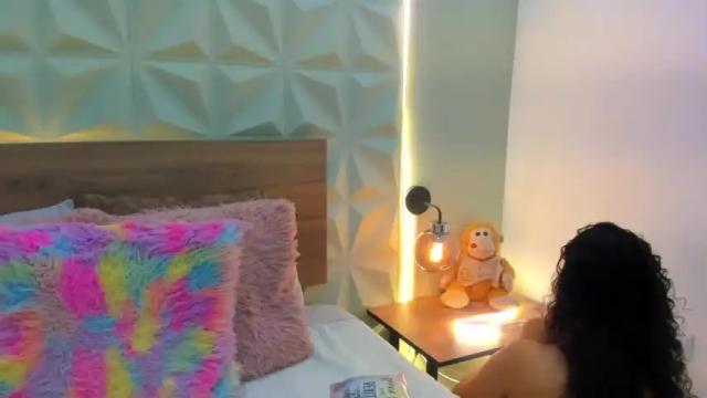 Image 2 of alisson_lay Stream on Chaturbate on 14 months ago