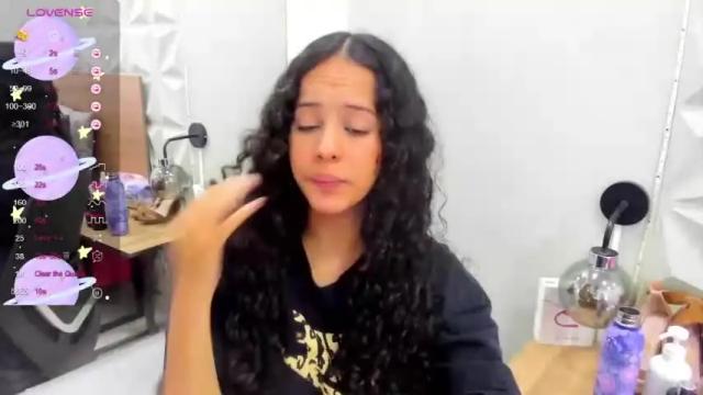 Image 2 of alisson_lay Stream on Chaturbate on 14 months ago