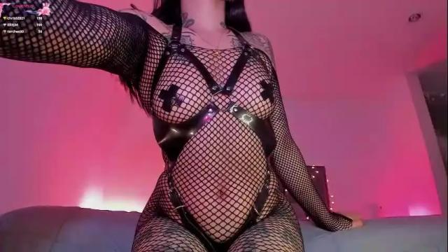 Image 2 of alisson_rocker Stream on Chaturbate on 1 month ago