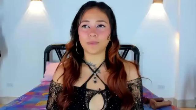 Image 10 of alisson_zafiro Stream on Chaturbate on 12 months ago
