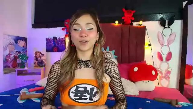 Image 12 of alisson_zafiro Stream on Chaturbate on 5 months ago