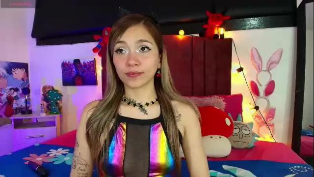 Image 3 of alisson_zafiro Stream on Chaturbate on 5 months ago