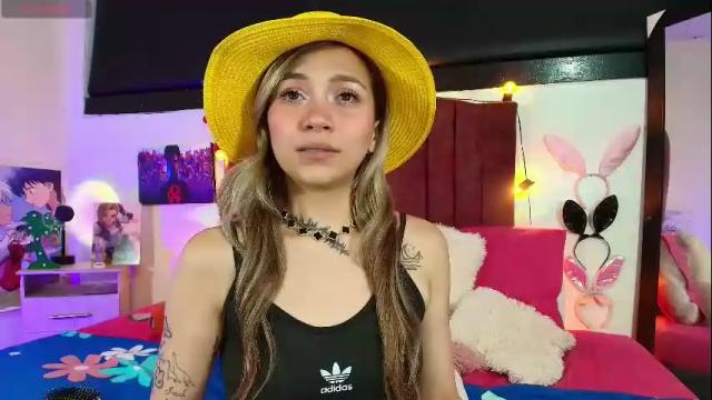 Image 4 of alisson_zafiro Stream on Chaturbate on 4 months ago