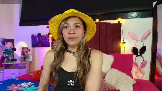 Image 7 of alisson_zafiro Stream on Chaturbate on 4 months ago
