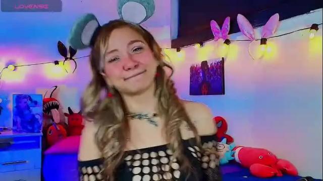 Image 10 of alisson_zafiro Stream on Chaturbate on 3 months ago