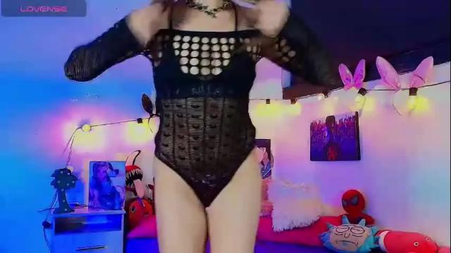 Image 8 of alisson_zafiro Stream on Chaturbate on 3 months ago