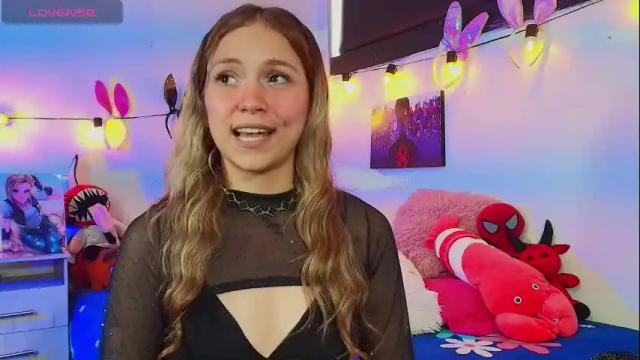 Image 10 of alisson_zafiro Stream on Chaturbate on 3 months ago