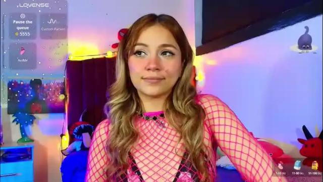 Image 10 of alisson_zafiro Stream on Chaturbate on 2 months ago