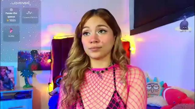 Image 4 of alisson_zafiro Stream on Chaturbate on 2 months ago