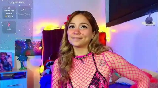 Image 6 of alisson_zafiro Stream on Chaturbate on 2 months ago