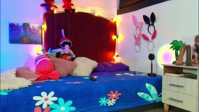 Image 12 of alisson_zafiro Stream on Chaturbate on 1 month ago