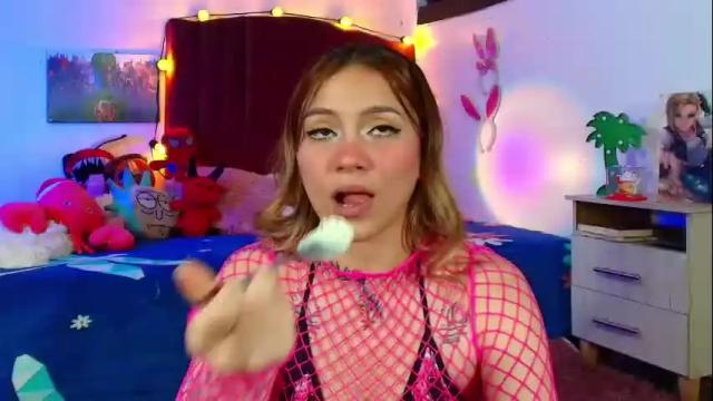 Image 12 of alisson_zafiro Stream on Chaturbate on 1 month ago