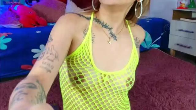 Image 2 of alisson_zafiro Stream on Chaturbate on 1 month ago