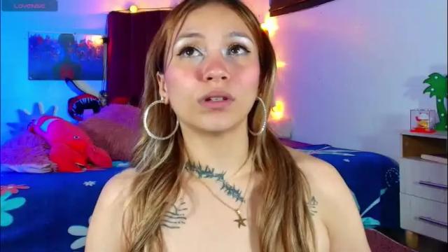Image 8 of alisson_zafiro Stream on Chaturbate on 1 month ago