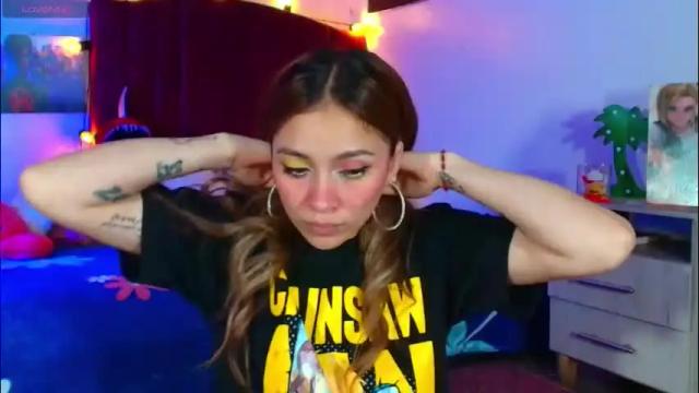 Image 4 of alisson_zafiro Stream on Chaturbate on 1 month ago
