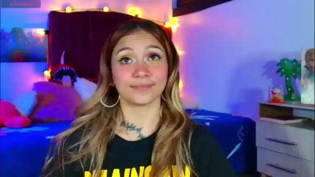 Thumbnail 3, alisson_zafiro's Stream at Chaturbate, 1 month ago