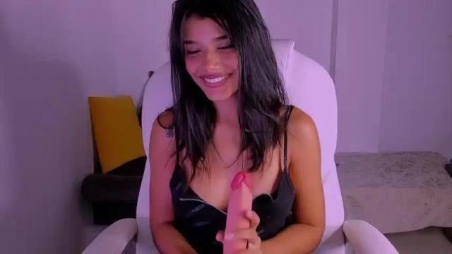 Image 11 of alissonjacksonn_ Stream on Chaturbate on 15 months ago