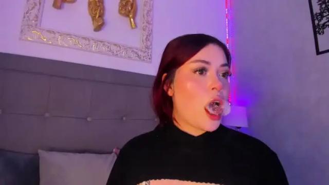 Image 2 of alissonpeach111 Stream on Chaturbate on 14 months ago