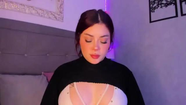 Image 3 of alissonpeach111 Stream on Chaturbate on 14 months ago