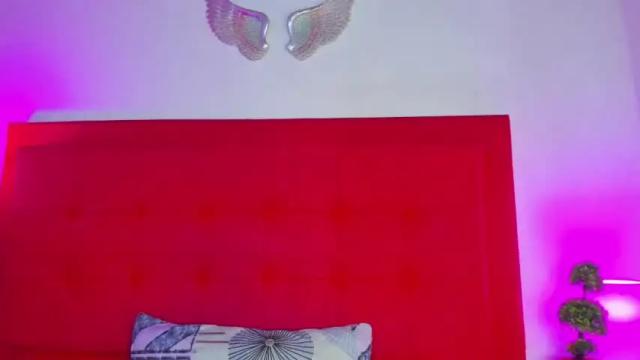 Image 7 of alissonpeach111 Stream on Chaturbate on 14 months ago