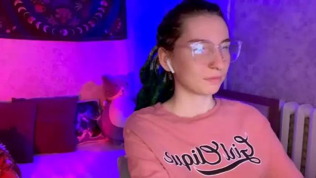 Image 2 of alisun_ Stream on Chaturbate on 24 months ago