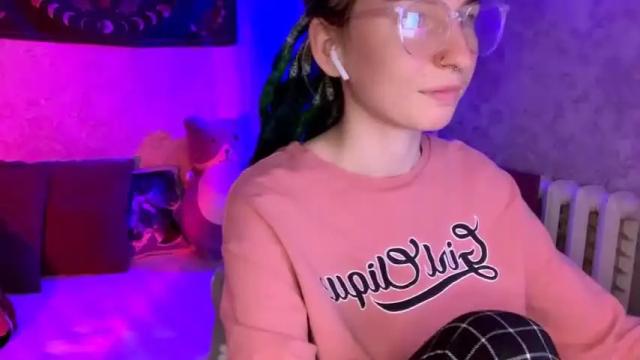 Image 3 of alisun_ Stream on Chaturbate on 24 months ago