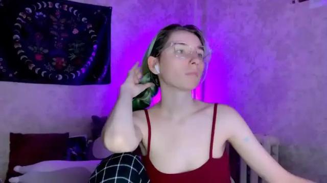 Image 3 of alisun_ Stream on Chaturbate on 24 months ago