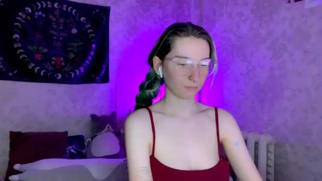 Image 6 of alisun_ Stream on Chaturbate on 24 months ago