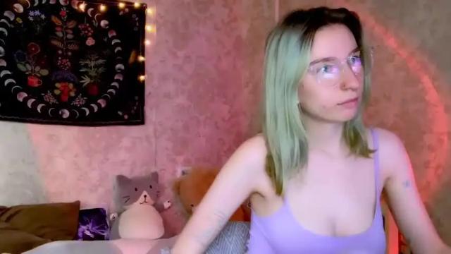 Image 3 of alisun_ Stream on Chaturbate on 24 months ago