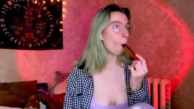 Image 11 of alisun_ Stream on Chaturbate on 24 months ago