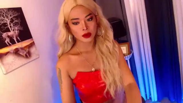 Image 8 of alita_loren Stream on Chaturbate on 23 months ago