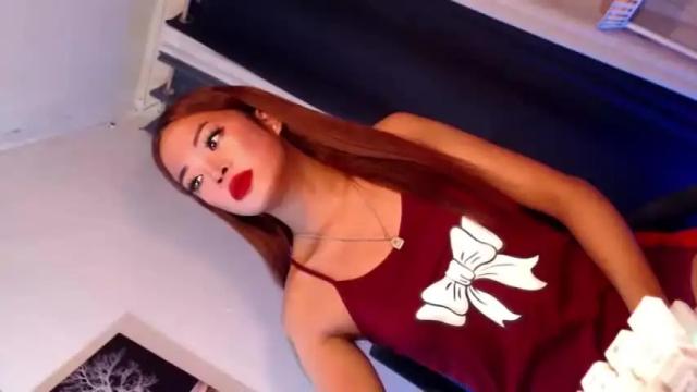 Image 3 of alita_loren Stream on Chaturbate on 18 months ago