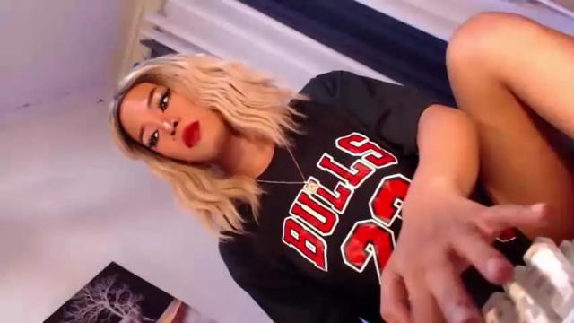 Image 12 of alita_loren Stream on Chaturbate on 18 months ago