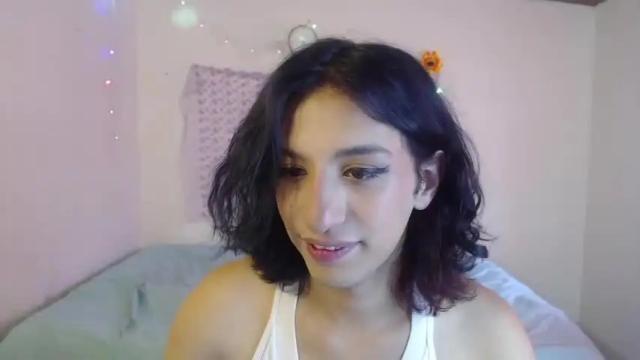 Image 7 of alix_hot_ Stream on Chaturbate on 15 months ago