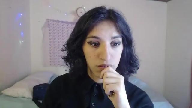 Image 7 of alix_hot_ Stream on Chaturbate on 15 months ago